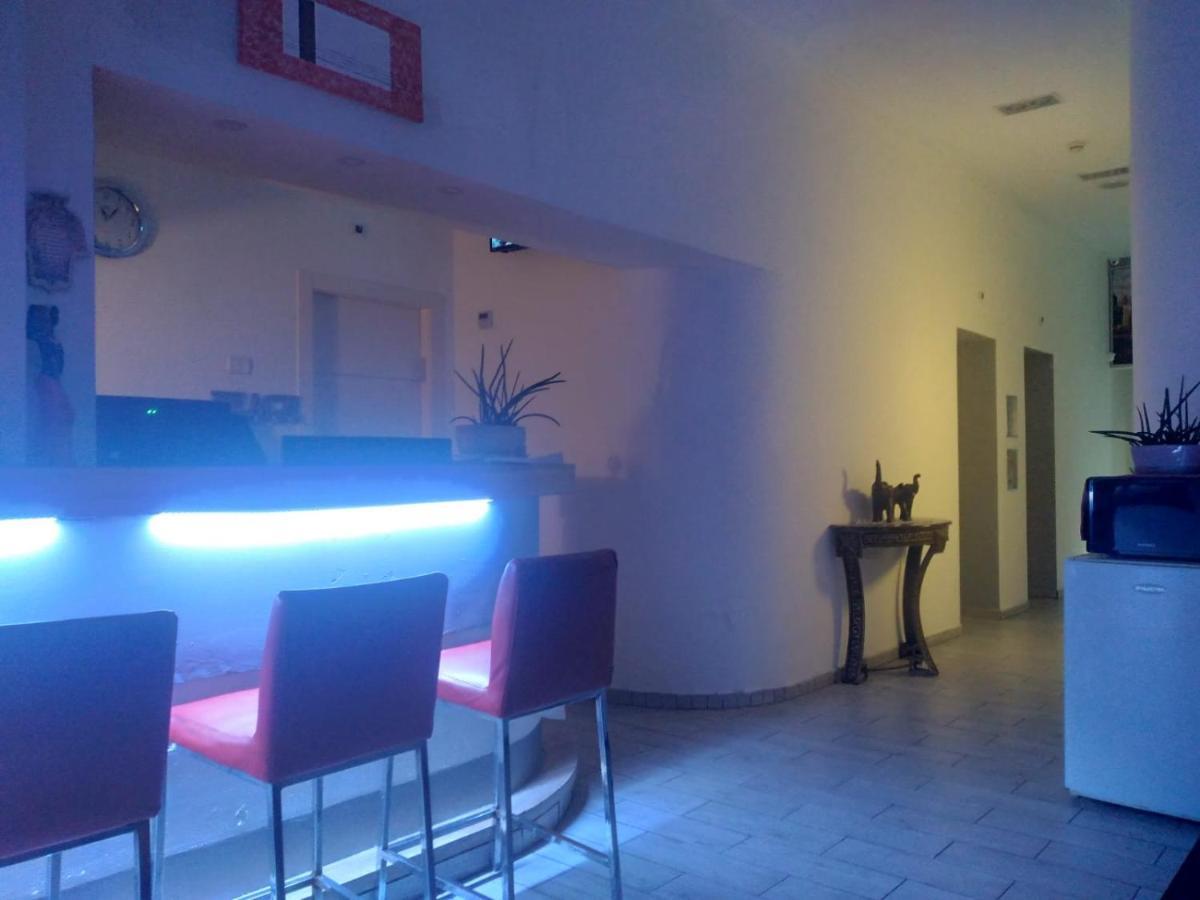 Superior Motel Hajfa Zewnętrze zdjęcie